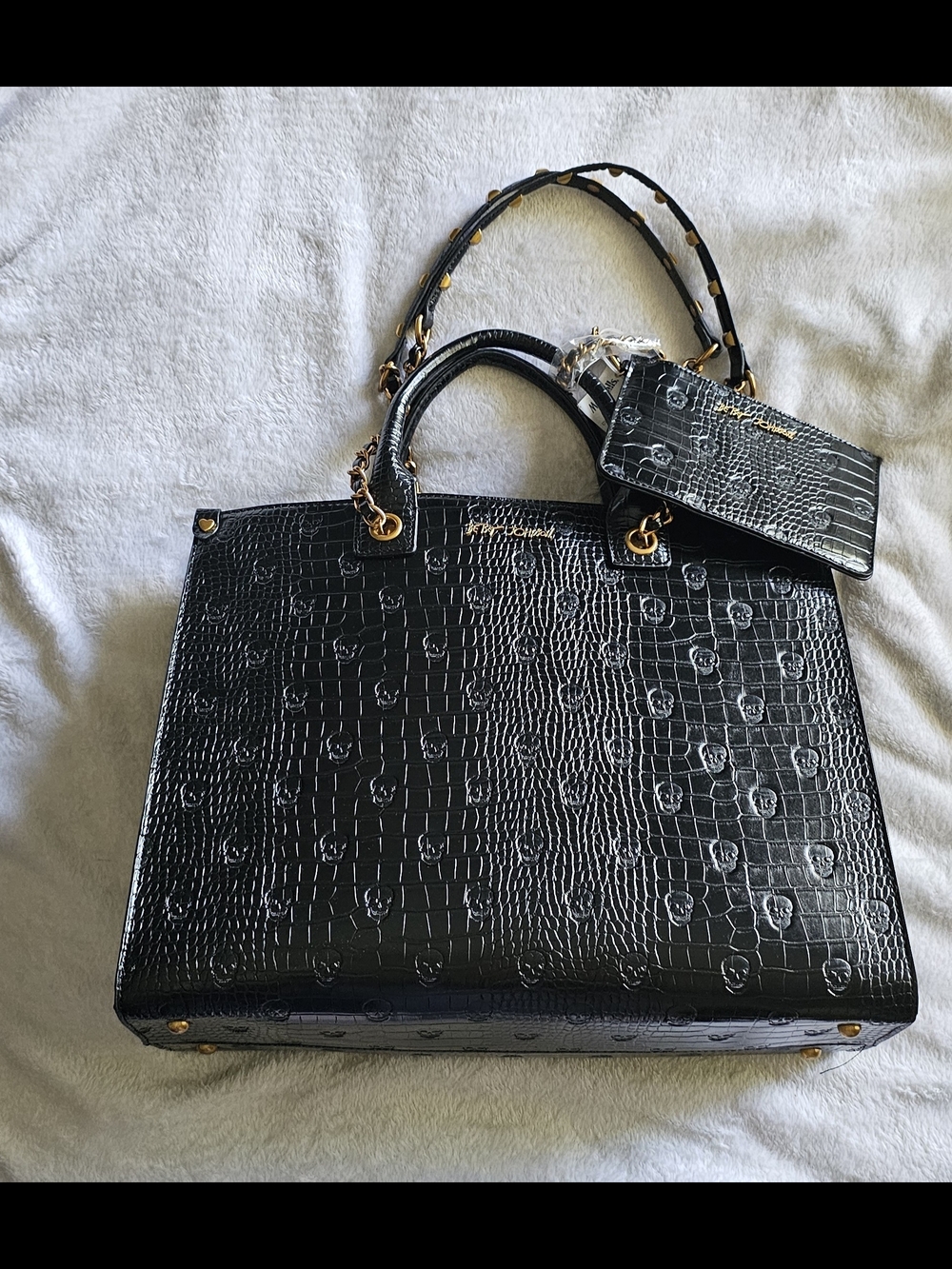 Betsey Johnson XL Faux Croc black tote bag W/ Wallet